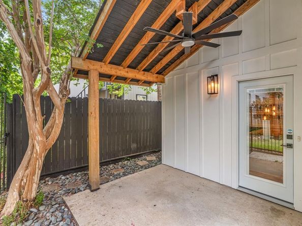 3524  Word Street , Dallas Texas 75204