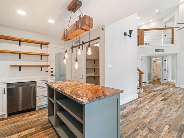 3524  Word Street , Dallas Texas 75204