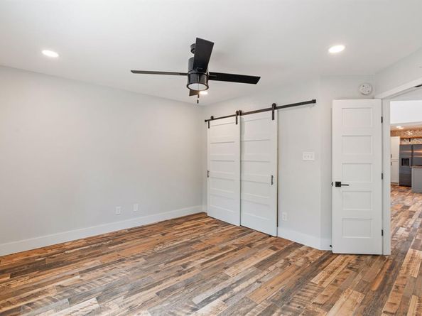 3524  Word Street , Dallas Texas 75204
