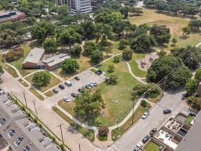 3524  Word Street , Dallas Texas 75204