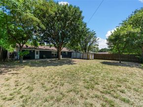 13215  Blossomheath Lane , Dallas Texas 75240