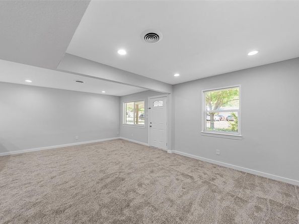 13215  Blossomheath Lane , Dallas Texas 75240