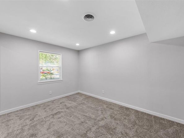 13215  Blossomheath Lane , Dallas Texas 75240