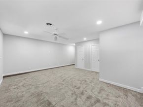 13215  Blossomheath Lane , Dallas Texas 75240