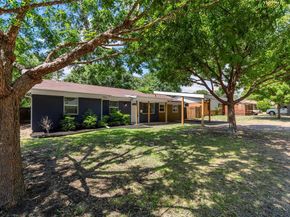 13215  Blossomheath Lane , Dallas Texas 75240