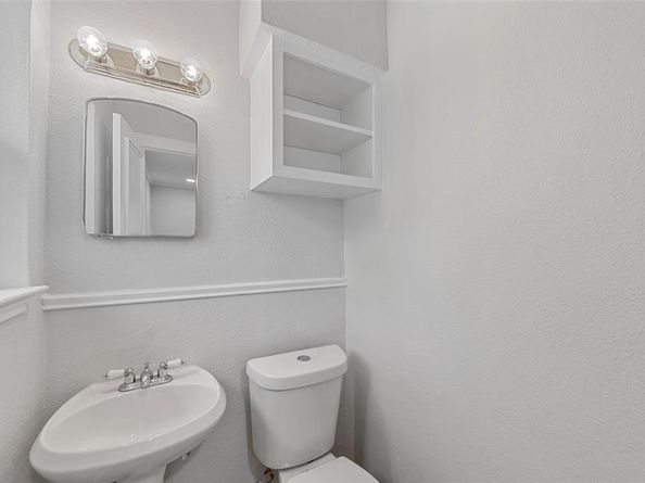 13215  Blossomheath Lane , Dallas Texas 75240