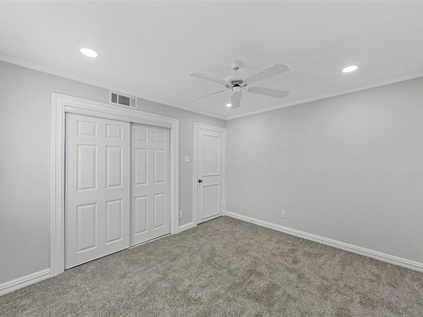 13215  Blossomheath Lane , Dallas Texas 75240