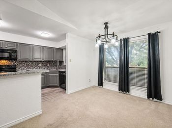 2101  Calico Lane 