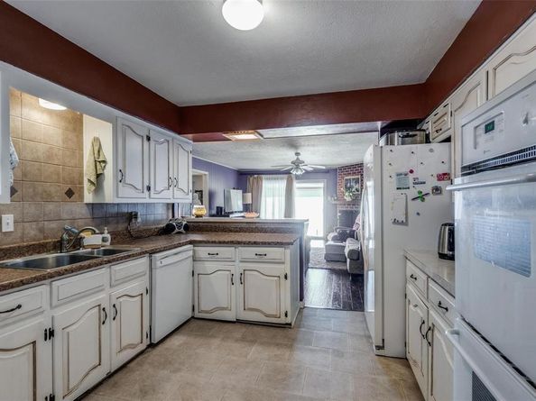 7739  Dentcrest Drive , Dallas Texas 75254