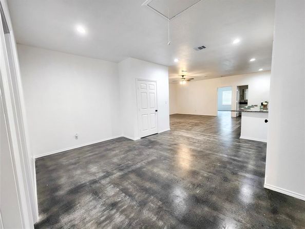 417  Katie Circle , Kennedale Texas 76060