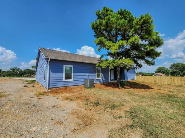 417  Katie Circle , Kennedale Texas 76060