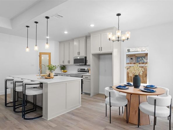 3852  Waldorf Street , Fort Worth Texas 76119