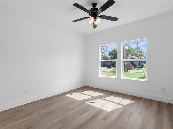 3852  Waldorf Street , Fort Worth Texas 76119