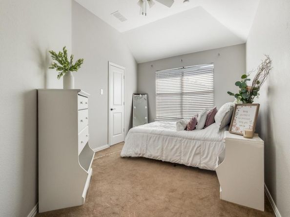 2806  Spring Oaks Drive , Highland Village Texas 75077
