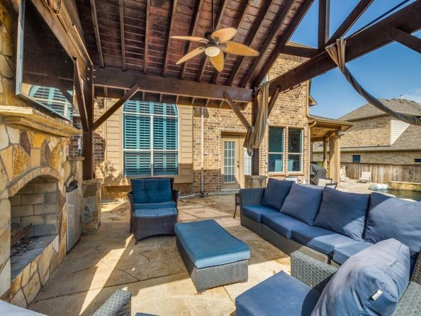 2806  Spring Oaks Drive , Highland Village Texas 75077