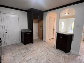 568 W Hammond Street , Lancaster Texas 75146