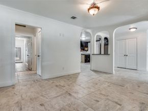 568 W Hammond Street , Lancaster Texas 75146