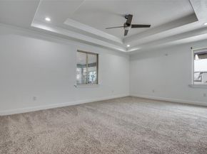 568 W Hammond Street , Lancaster Texas 75146