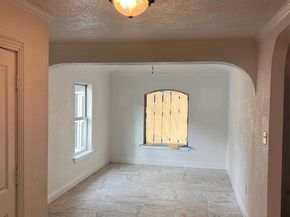 568 W Hammond Street , Lancaster Texas 75146