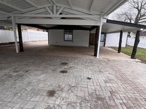 568 W Hammond Street , Lancaster Texas 75146