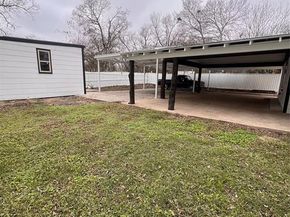 568 W Hammond Street , Lancaster Texas 75146