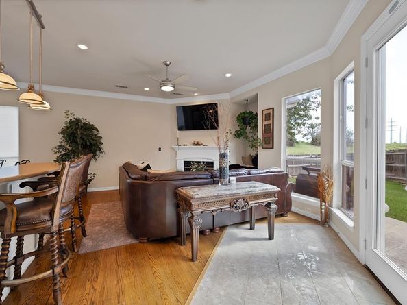 1014  Ricci Court , Irving Texas 75062