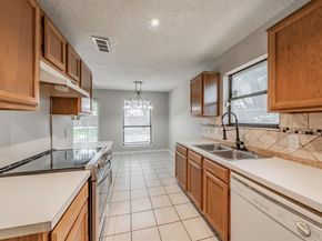 214  Kalmia Drive , Arlington Texas 76018