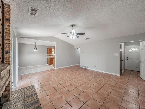 214  Kalmia Drive , Arlington Texas 76018