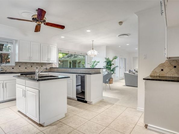 3816  Trails Edge Road , Fort Worth Texas 76109