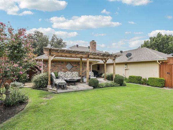 1411  Elizabeth Drive , Carrollton Texas 75007