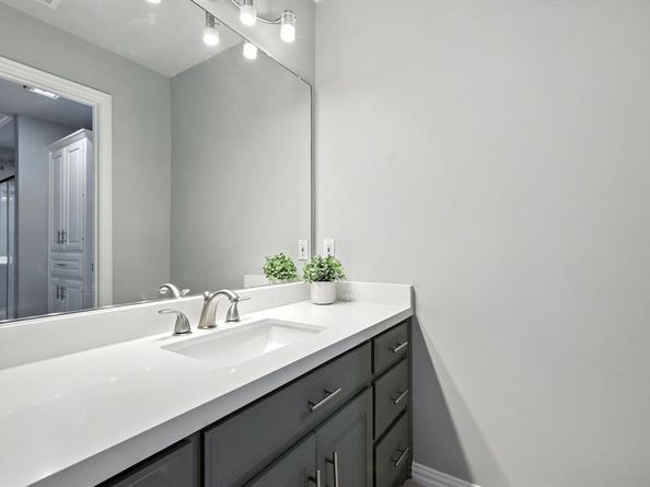 6643  Gretchen Lane , Dallas Texas 75252