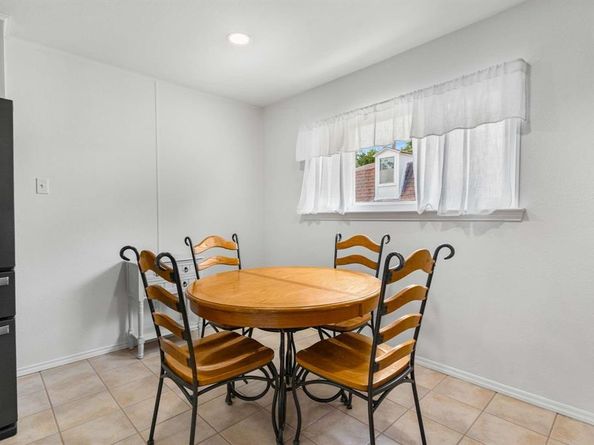 3213  Shere Circle , Irving Texas 75060