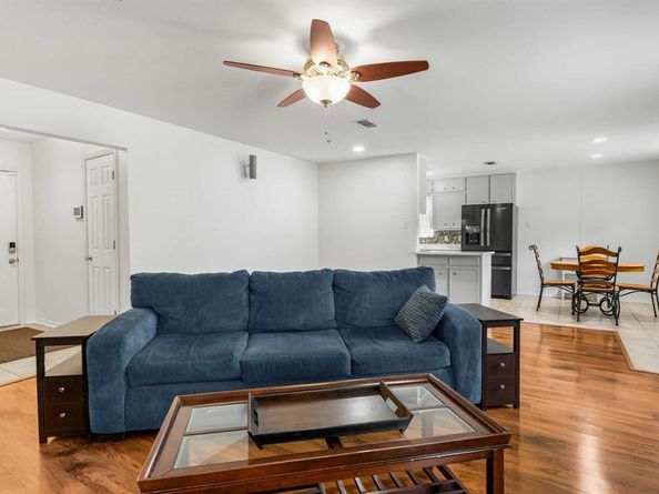 3213  Shere Circle , Irving Texas 75060