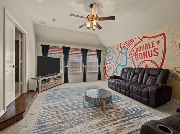 616  Whitetail Road , Euless Texas 76039