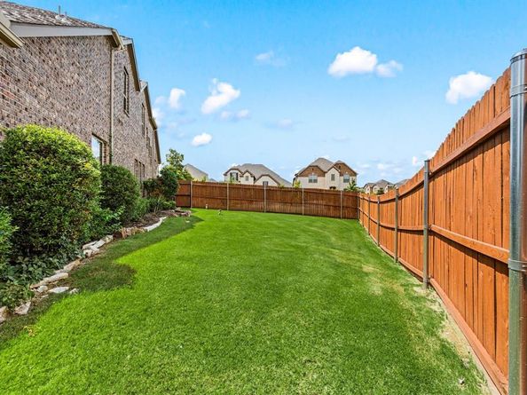 616  Whitetail Road , Euless Texas 76039