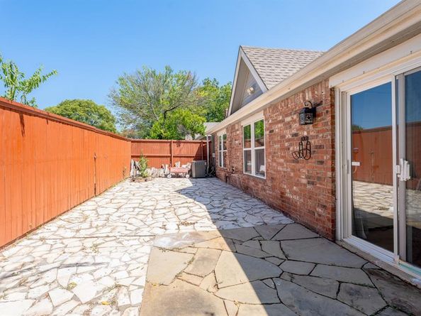 3021  Waterfront Circle , Garland Texas 75042