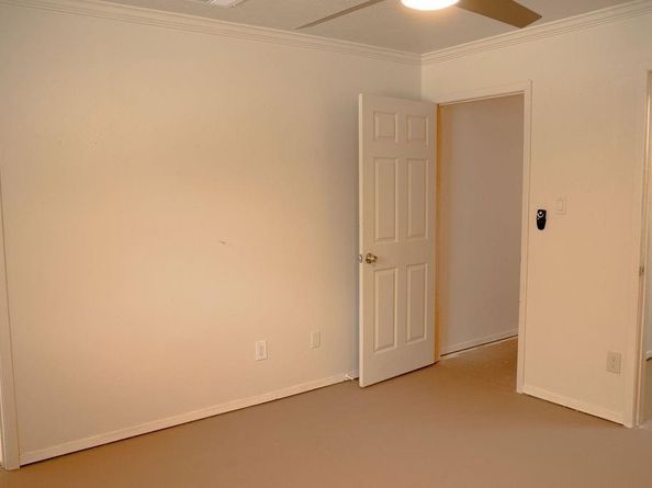 813  Raintree Road , Fort Worth Texas 76103