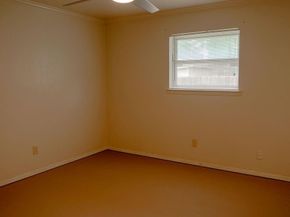 813  Raintree Road , Fort Worth Texas 76103