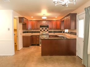813  Raintree Road , Fort Worth Texas 76103