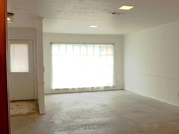 813  Raintree Road , Fort Worth Texas 76103