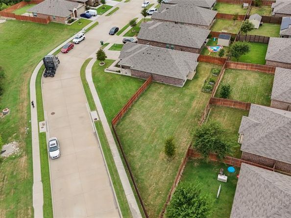 841  Hutchins Drive , Crowley Texas 76036