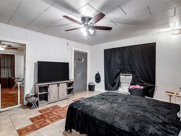 3151  Mims Street , Fort Worth Texas 76112