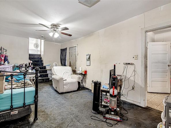3151  Mims Street , Fort Worth Texas 76112