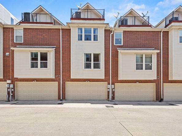 2514  Worthington Street , Dallas Texas 75204