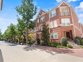 2514  Worthington Street , Dallas Texas 75204