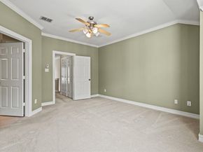 2514  Worthington Street , Dallas Texas 75204
