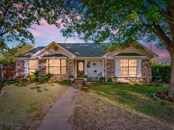 2329  Jamaica Place , Garland Texas 75044