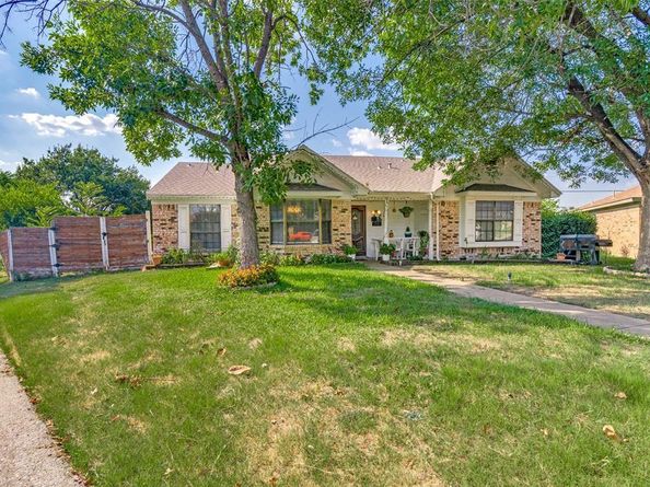 2329  Jamaica Place , Garland Texas 75044