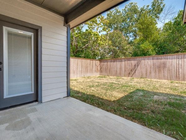 2818  Southland  , Dallas Texas 75215