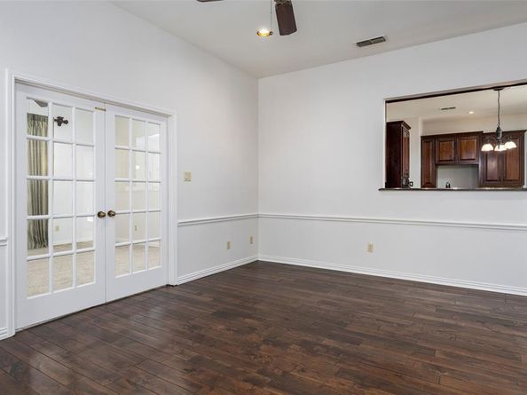 6802  Mt Vernon Court , Arlington Texas 76017
